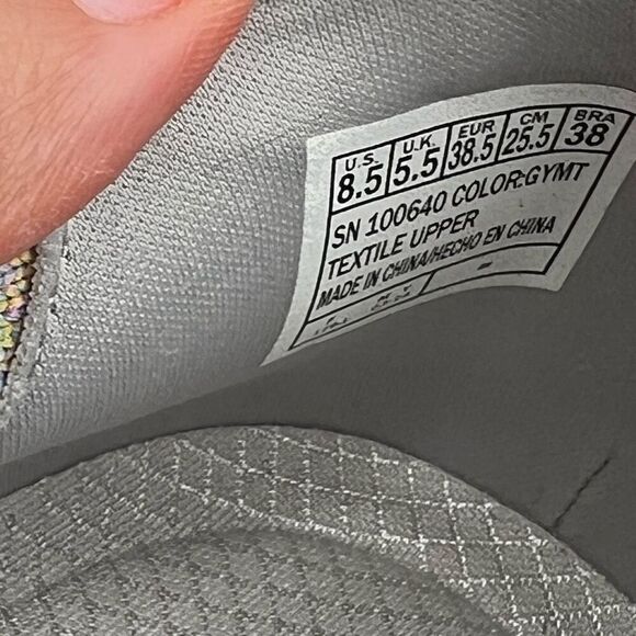 NWT Skechers Women's Wilshire Blvd Air-Cooled Memory Foam Athletic Shoes Tan 8.5 - Picture 15 of 15